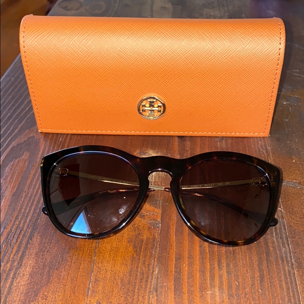 Tory Burch Gemini Link Cat-Eye Sunglasses